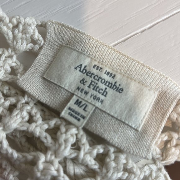 New A&F Abercrombie Women Open Cable Knit Wool Vest Size M/L - Picture 4 of 6